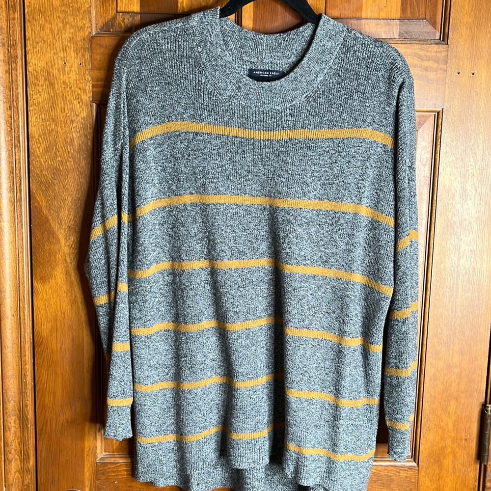 American Eagle Jegging Fit Sweater